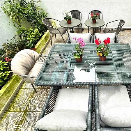 Modern In The Center Of Kadikoey Istanboel