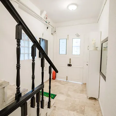 Modern In The Center Of Kadikoey Appartement *