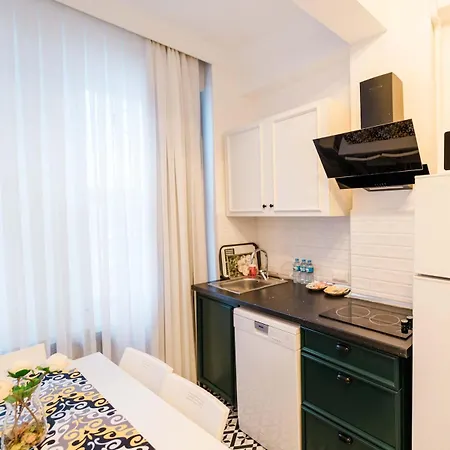 Modern In The Center Of Kadikoey Istanbul
